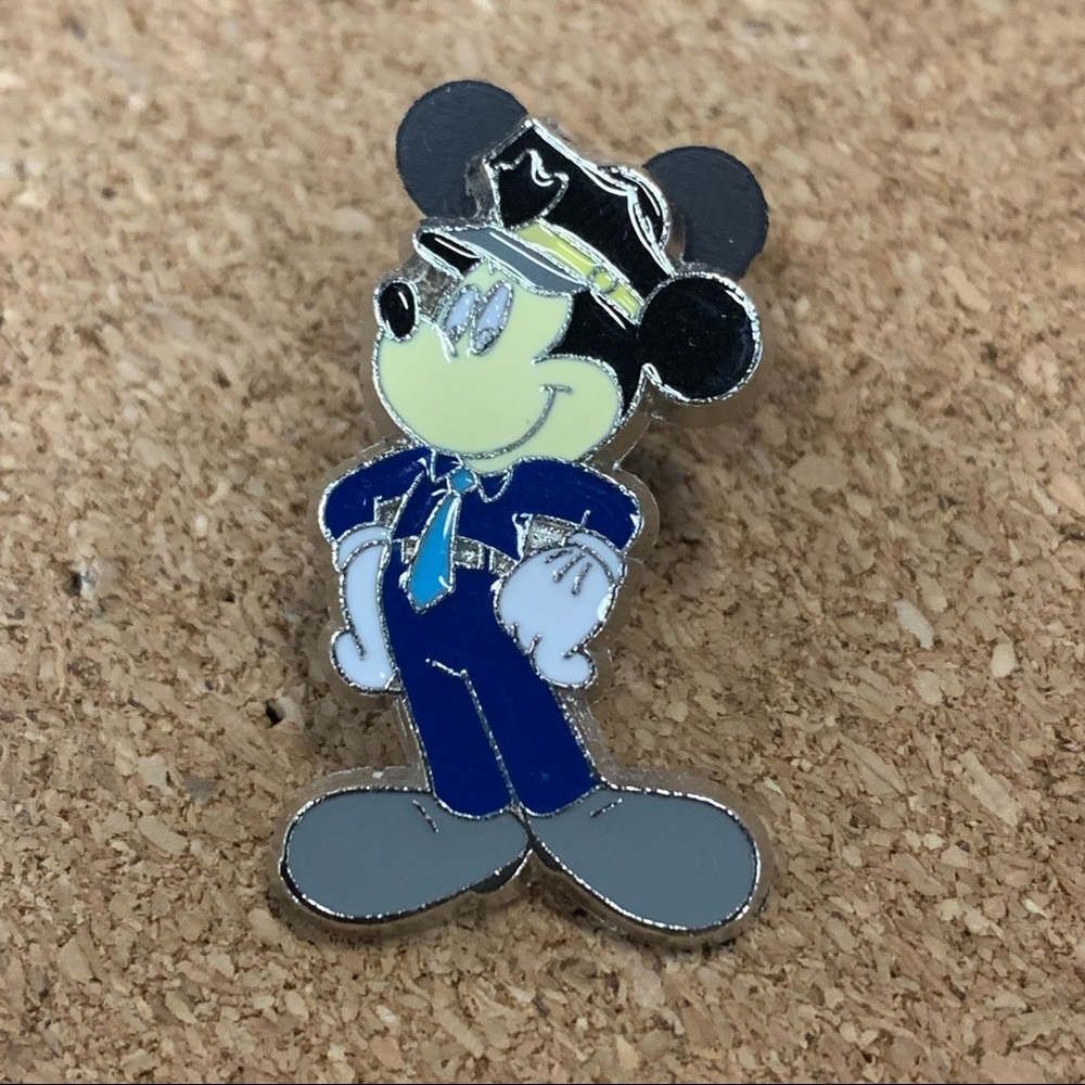 3 for $12✨Disney Trading Pin